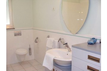 Hrvaška Privát Ičići, Eksterier